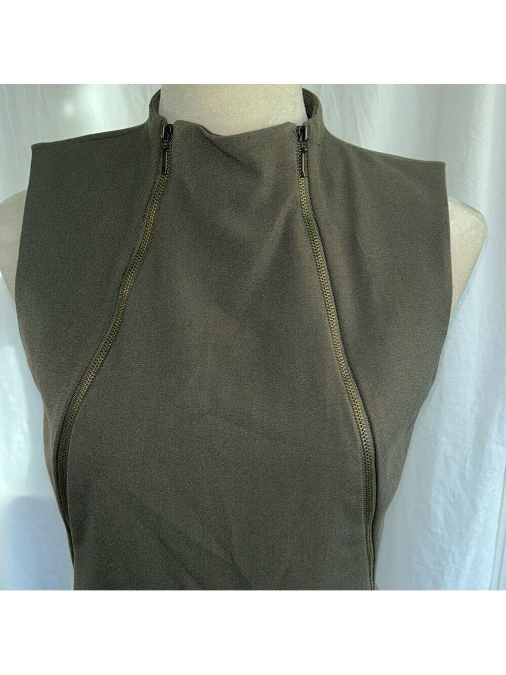 Unique deep Green/Brown Zipper Dress: Size 4 - Picture 2 of 8